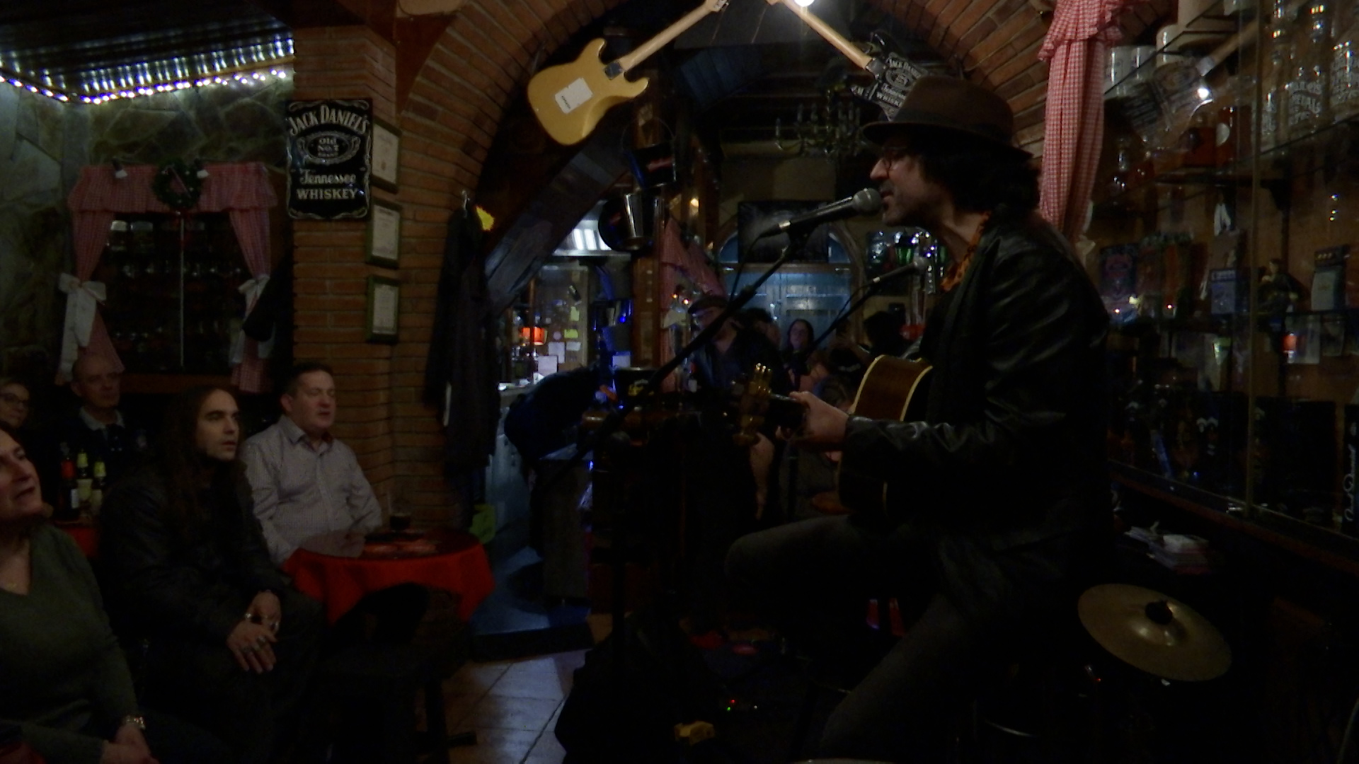 Emotiu concert final a l’Oncle Jack L'Hdigital